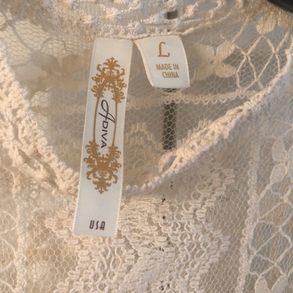 Boutique lace tank - Picture 3 of 5
